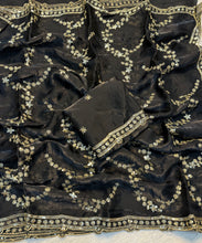 Load image into Gallery viewer, Marvellous Function Wear Silk Handwork Fancy Designer Saree With Elegant Blouse Piece