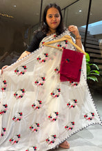 Load image into Gallery viewer, New Wedding wear Color Georgette Embrodiered Work Fancy Designer Saree With Contrast Blouse Piece