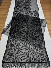 Load image into Gallery viewer, Splendorous Festive Wear Net Heavy Embroidery Work Fancy Saree With Blouse Piece