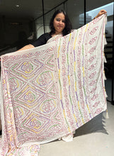 Load image into Gallery viewer, Blooming Party Wear Georgette Bandhani Print Tussels n Mirror Work Designer Saree With Blouse Piece