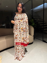 Load image into Gallery viewer, Desiring Function Wear Georgette Kalamkari Print n Beads Work Designer Saree With Contrast Blouse Piece