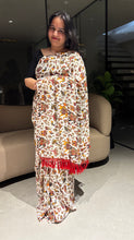 Load image into Gallery viewer, Desiring Function Wear Georgette Kalamkari Print n Beads Work Designer Saree With Contrast Blouse Piece