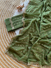 Load image into Gallery viewer, Fantabulous Wedding Wear Pure Silk Embriodery N Sequence Cut Work Border Fancy Designer Saree With Blouse