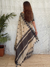Load image into Gallery viewer, Whimsical Party Wear Cotton Thread Weaving Embroidery Work Fancy Saree With Unstitched Blouse Piece