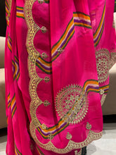 Load image into Gallery viewer, Imaginative Wedding Wear Georgette Laheriya Design Gotapati Work Saree With Blouse Piece