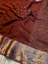Load image into Gallery viewer, Desirable Festive Wear Viscose Chinon Silk Zari Weaving Border Fancy Saree With Blouse Piece
