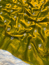 Load image into Gallery viewer, Enticing Festive Wear Soft Crush Silk Embroidery Work Fancy Saree With Blouse Piece