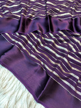 Load image into Gallery viewer, Fantabulous Festive Wear Viscose Silk Satin Border Zari Design Fancy Saree With Blouse Piece