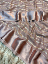 Load image into Gallery viewer, Fantabulous Festive Wear Viscose Silk Satin Border Zari Design Fancy Saree With Blouse Piece