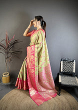 Load image into Gallery viewer, Splendorous Wedding Wear Kanjivaram Silk Rich Pallu With Jacquard Border Designer Sarre For Weeding