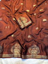 Load image into Gallery viewer, Quintessential Pure Soft Viscose Fabric Golden Zari Jacquard Work Fancy Designer Saree With Blouse