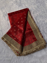 Load image into Gallery viewer, Alverina Function Wear Banarasi Tissue Silk Jaquard Zari Butti n Heavy lace Work Fancy Designer Saree For Women