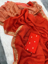 Load image into Gallery viewer, Splendorous Function Wear Pure Viscose Georgette Jacquard Border n Rich Pallu Fancy Designer Saree With Elegant Blouse Piece