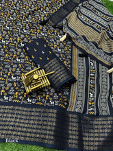 Load image into Gallery viewer, New Kalamkari Print Saree With Sequin & Zari Boder & Tussles in Pallu With Printed Blouse