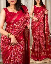 Load image into Gallery viewer, New Soft Denting Cotton Kalamkari Print Zari Border Tussles Work Printed Saree