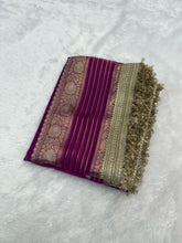 Load image into Gallery viewer, New Banarasi Tissue Silk Jacquard n Lace Work Fancy Designer Partywear Saree