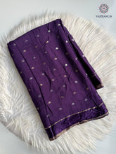 Load image into Gallery viewer, Elegant Festive Wear Pure Chinnon Zari Weaving With Rich Satin Border Saree For Wedding