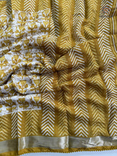 Load image into Gallery viewer, Sempiternal Kota Fabric Print n Zari Weaving Work Fancy Designer Saree With Blouse Piece