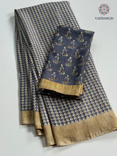 Load image into Gallery viewer, Charming Party Wear Malbhari Silk Printed Work With Golden Broad Border Fancy Designer Saree For Women