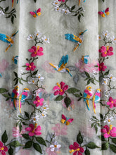 Load image into Gallery viewer, Traditional Pista Color Pure Kota Doriya Zari weaving border n Embroidery Work Designer Saree With Assemblage Blouse Piece