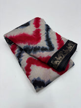 Load image into Gallery viewer, Luxuriant Leheriya Print n Jacquard Weaving Work Pure Mangalkari Viscose Saree With Fugacious Blouse Piece