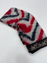 Load image into Gallery viewer, Luxuriant Leheriya Print n Jacquard Weaving Work Pure Mangalkari Viscose Saree With Fugacious Blouse Piece