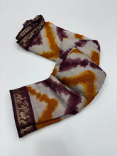 Load image into Gallery viewer, Luxuriant Leheriya Print n Jacquard Weaving Work Pure Mangalkari Viscose Saree With Fugacious Blouse Piece