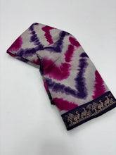 Load image into Gallery viewer, Luxuriant Leheriya Print n Jacquard Weaving Work Pure Mangalkari Viscose Saree With Fugacious Blouse Piece