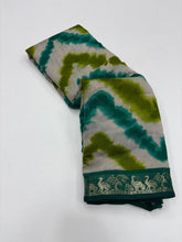 Load image into Gallery viewer, Luxuriant Leheriya Print n Jacquard Weaving Work Pure Mangalkari Viscose Saree With Fugacious Blouse Piece