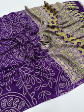 Load image into Gallery viewer, Elegant Festive Wear Satin Silk Bandhani Print Fancy Designer Saree With Blouse