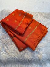 Load image into Gallery viewer, New Festive Wear Pure Soft Viscose Jute Zari Jacquard Weaving Work Fancy Designer Saree With Blouse