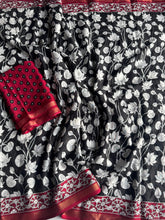 Load image into Gallery viewer, Captivating Function Wear Mul Cotton Print n Zari Jacquard Border With Rich Pallu Tussel Work Fancy Designer Saree For Women