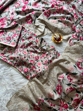 Load image into Gallery viewer, Elgant Function Wear Handloom Tussar Silk Kalamkari Print Fancy Designer Saree With Unstitched Blouse