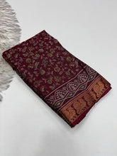 Load image into Gallery viewer, Artistic Function Wear Soft Dola Silk Kalamkari Print Mangalkari Zari Border Fancy Designer Saree With Luxurious Blouse Piece