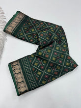 Load image into Gallery viewer, Classic Function Wear Soft Dola Silk Kalamkari Print Mangalkari Zari Border Fancy Designer Saree With Blouse Piece