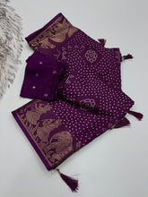 Load image into Gallery viewer, Charming Festive Wear Pure Soft Dola Crush Silk Jacquard Border Rich Pallu Fancy Designer Saree With Blouse Piece