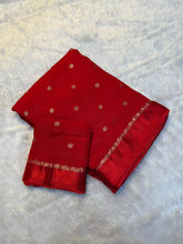 Load image into Gallery viewer, Fantabulous Festive Wear Pure Viscouse Soft Jute Jacquard Design n Satin Border Fancy Saree With Blouse Piece