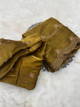 Load image into Gallery viewer, Groovy Function Wear Silk Embriodery Work Designer Saree With Elegant Blouse Piece