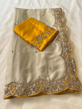 Load image into Gallery viewer, Groovy Party Wear Rangoli Silk Embroidery Thread Work Designer Saree With Contrast Blouse Piece