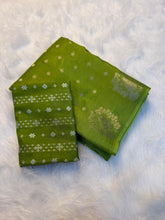 Load image into Gallery viewer, Dazzling Party Wear Pure Viscose Dola Silk Jacquard Border Fancy Designer Saree With Blouse