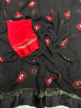 Load image into Gallery viewer, Glamorous Pure Viscose Georgette Fabric Satin Border Butta Print Saree With Contrast Blouse Piece