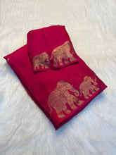 Load image into Gallery viewer, Stunning Party Wear Pure Dola Silk Jacquard Weaving Border Rich Pallu Fancy Designer Saree With Blouse