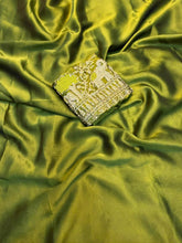 Load image into Gallery viewer, Groovy Festive Wear Rangoli Silk Beads Sequence Work Blouse Fancy Designer Saree