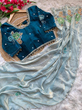 Load image into Gallery viewer, Gratifying Function Wear Silk Sequence Work n Flower Butti Arco Border Desginer Saree For Ocassion