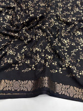 Load image into Gallery viewer, Contemporary Function Wear Silk Printed Rich Pallu n Mirror Work Designer Saree With Blouse Piece