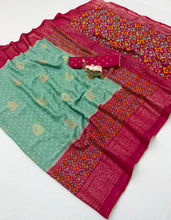 Load image into Gallery viewer, Glamorous Function Wear Pure Viscose Georgette Foil Print Saree With Blouse Piece