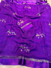 Load image into Gallery viewer, Glamorous Pure Viscose Georgette With Satin Border n Sequence Work Saree With Blouse Piece