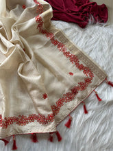 Load image into Gallery viewer, Graceful Function Wear Kota Doriya Gotapatti Work Fancy Saree With Blissful Blouse Piece
