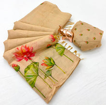 Load image into Gallery viewer, Innovative Function Wear Tissue Silk Digital Print Fancy Saree With Blouse Piece