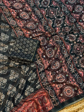 Load image into Gallery viewer, Incredible Function Wear Satin Silk Rich Pallu Thread n Mirror Work Designer Saree With Blouse Piece